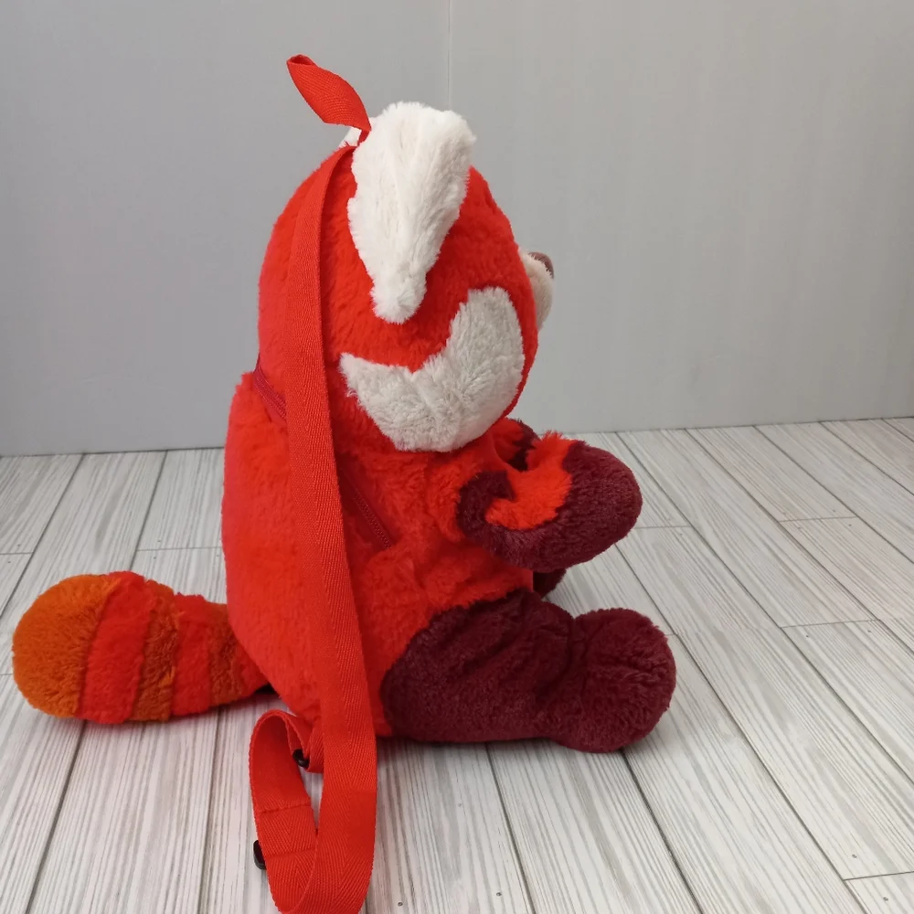 Disney Pixar Turning Red Panda Mei Lee Exclusive Plush Backpack